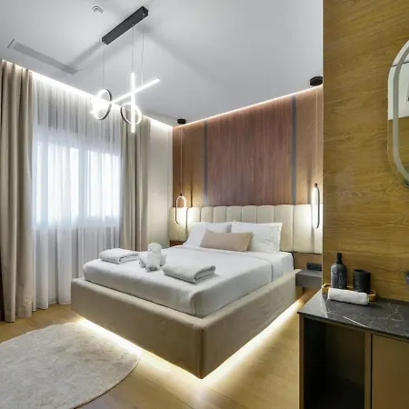 Aristotelian Virtues - Evlaveia Apartment *